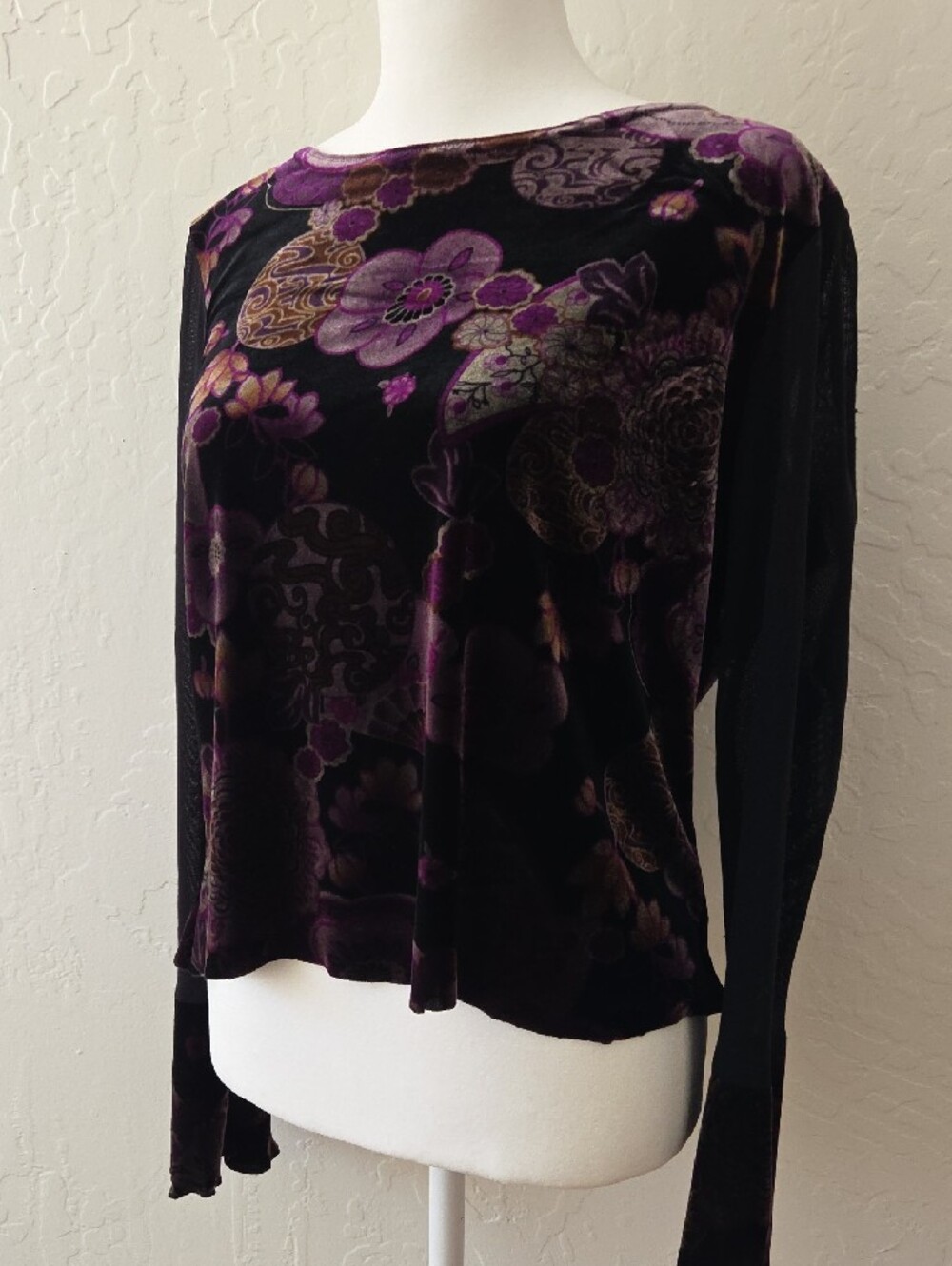VTG Worthington Floral Velvet Scoop Neck Sheer Sleeve Top - Deep Purple